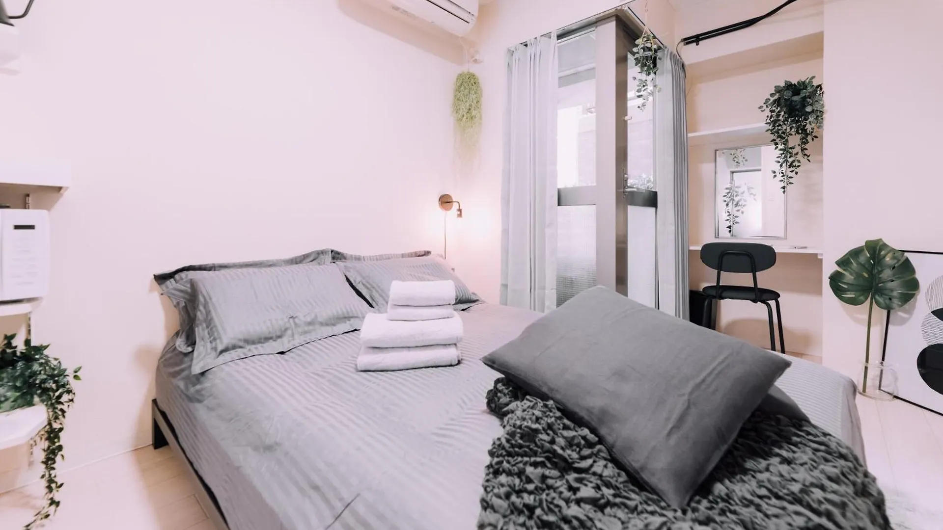 Minimalist Loft Namba Compact Studio With A 24-Hour Gym Ma301 Осака